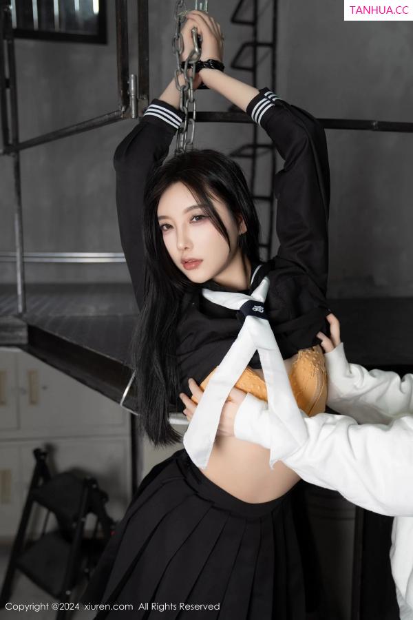 杨晨晨 sugar小甜心CC [XiuRen]高清写真图 2024.02.06 No.8080 杨晨晨Yome 美腿性感第38张图片